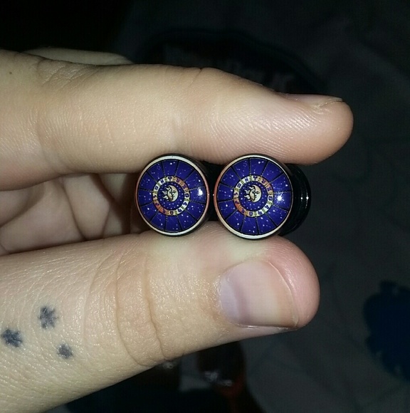Hot Topic Jewelry - 00g (10mm) Zodiac/Astrology Themed Acrylic Plugs